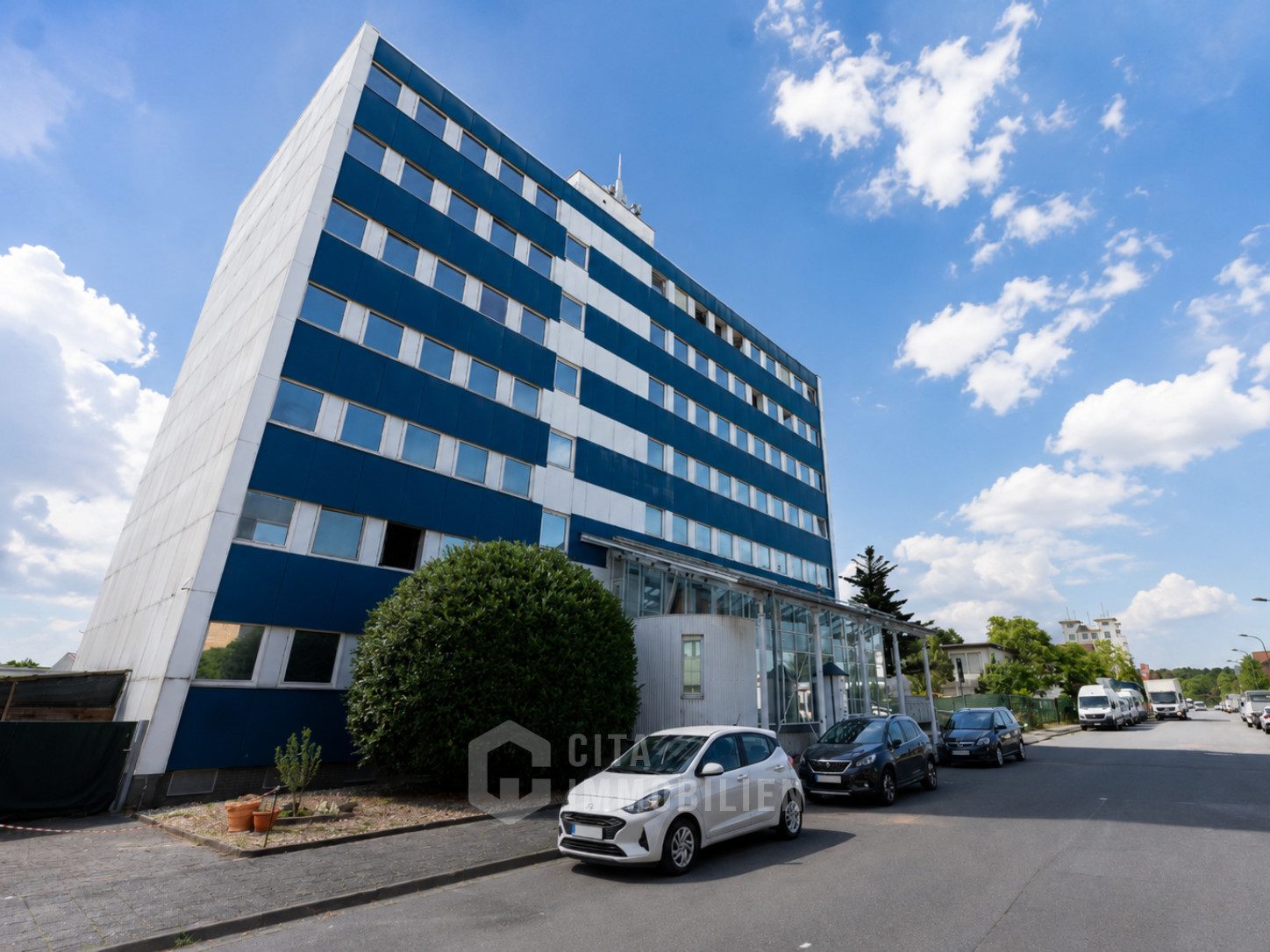 Außenansicht Bürogebäude