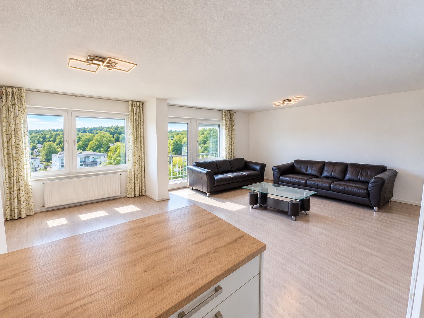 Helle 3-Zimmer Wohnung im Schwalbach am Taunus